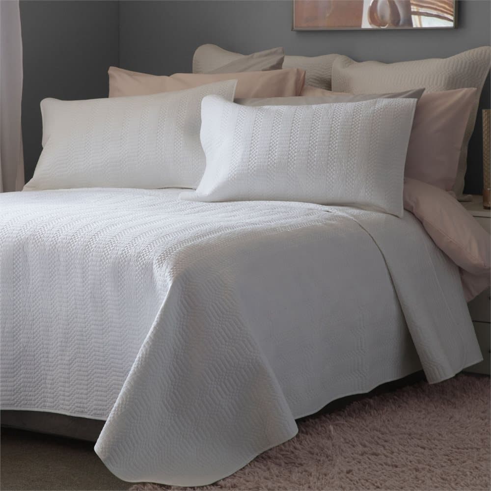 Belledorm Stratford Bedspread