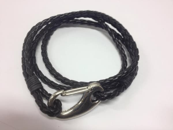 Armband med Krok och flera remmar i PU läder - 3 färger LightGrey