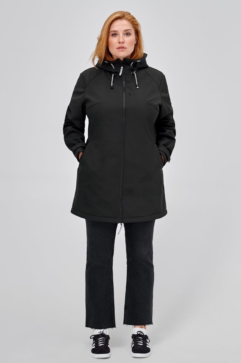 Softshell jakke med hette