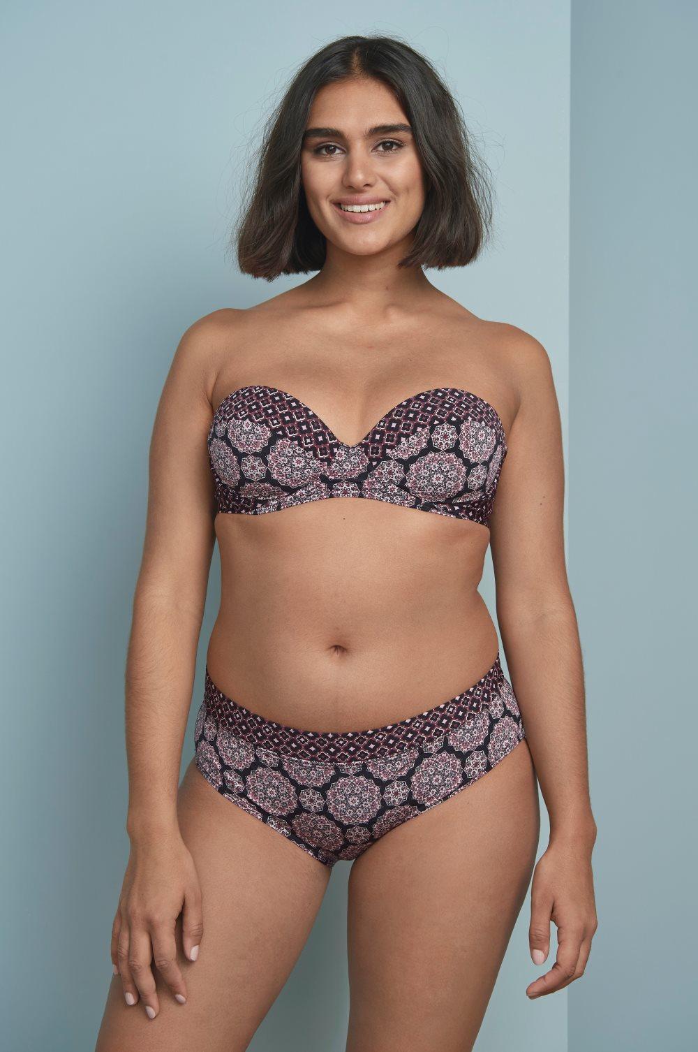 Bikini-buks Leyla