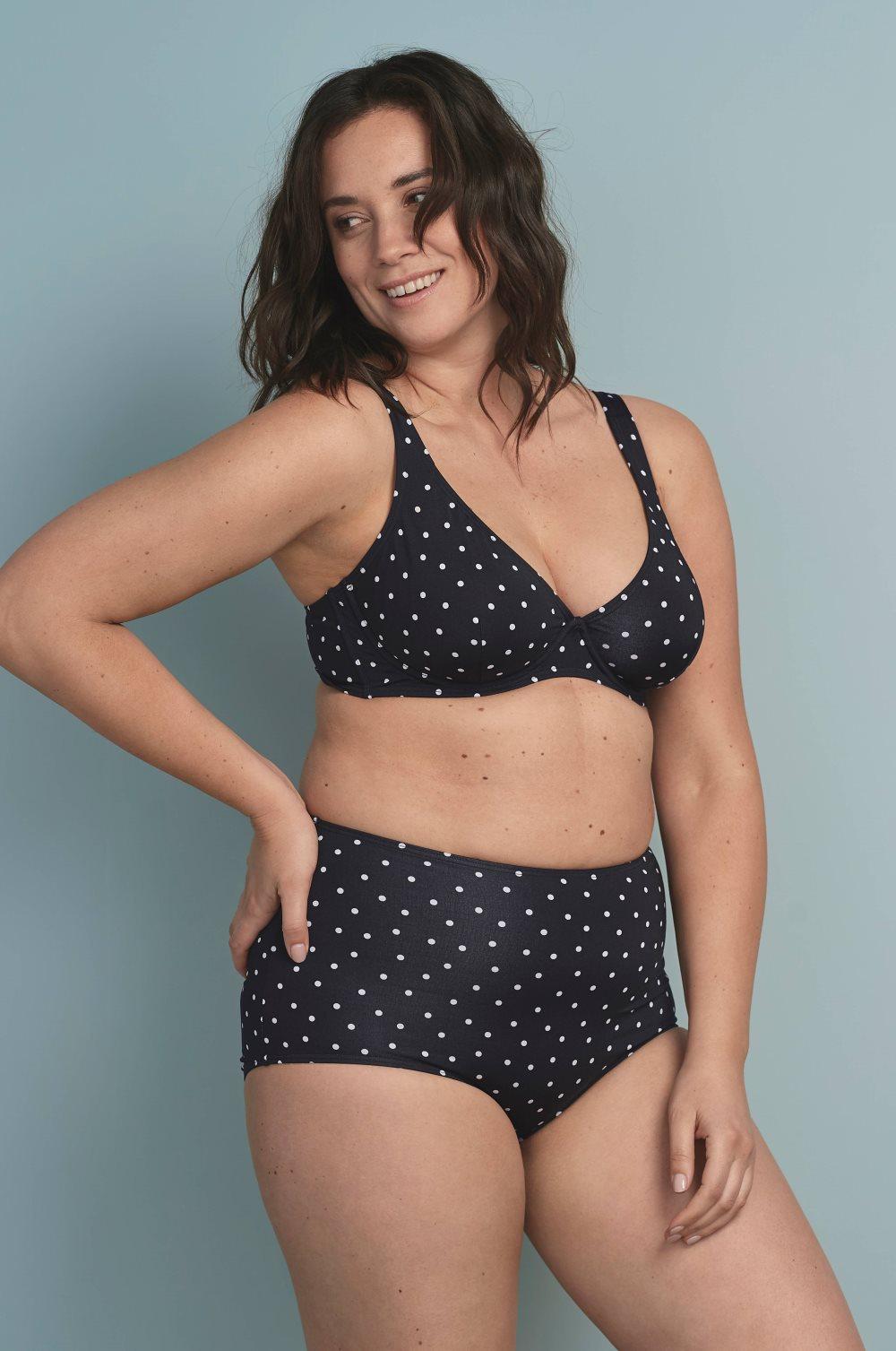 Bikinitrosa Ingela