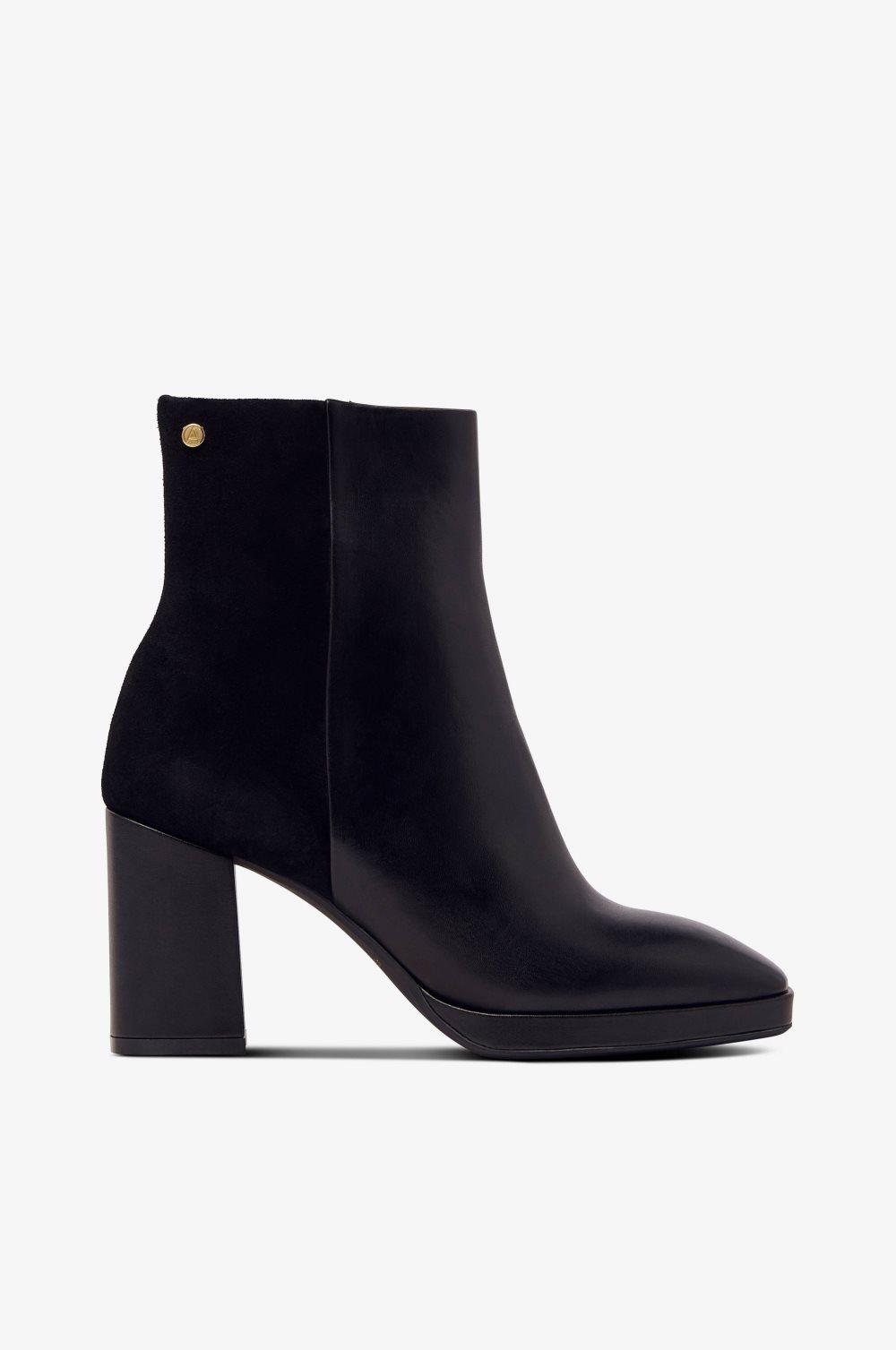 Boots AC Tokyo