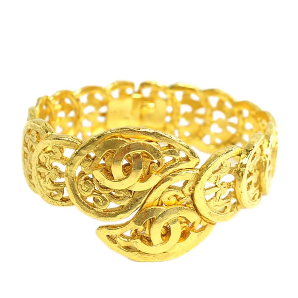 Pre-owned Chanel Gold-Tone CC Bangle Gold