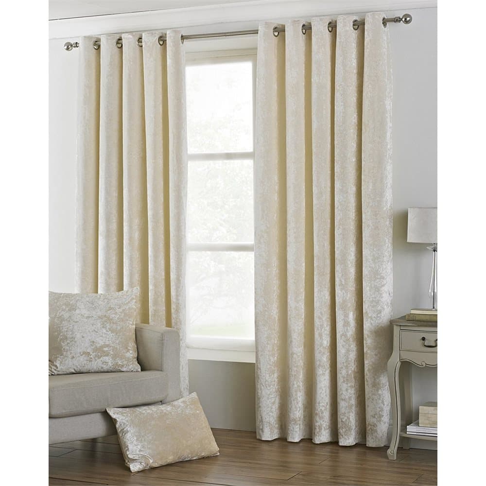 Riva Home Verona Velvet Style Eyelet Curtains