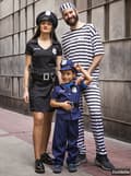 Pikkukuva 7 / 11: Funidelia | Poliisiasu naisille ▶ Liikennepoliisi, Poliisi agentti, FBI, Ammatit - Musta