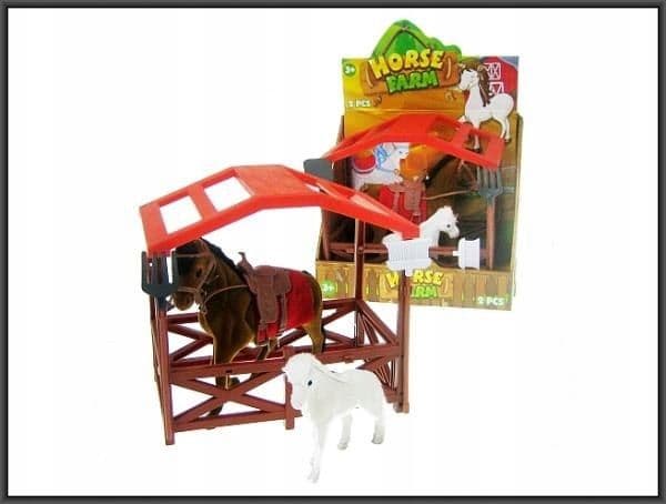 Hipo Koniki 22cm and 13cm in a stable in a box