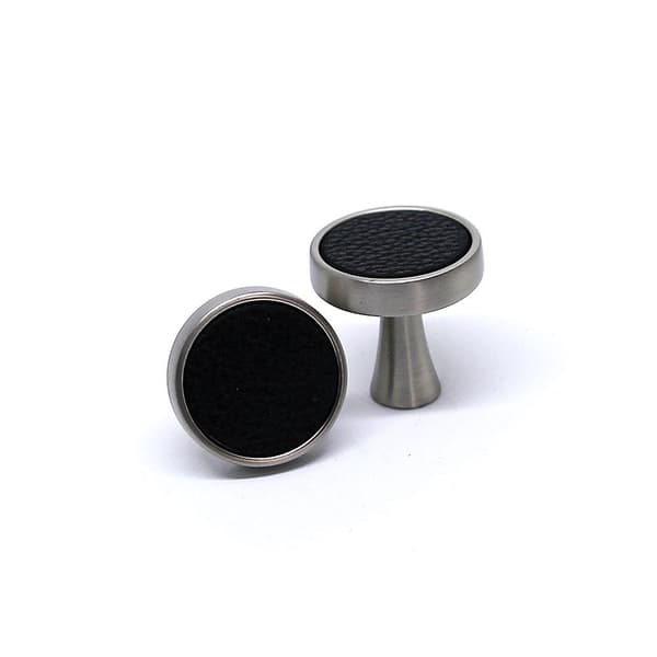 Knoppar 2-pack - Eleganta i metall och läder - Silver / Svart