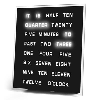 Peers Hardy LED Word Clock - En klocka som visar tiden i form av text.