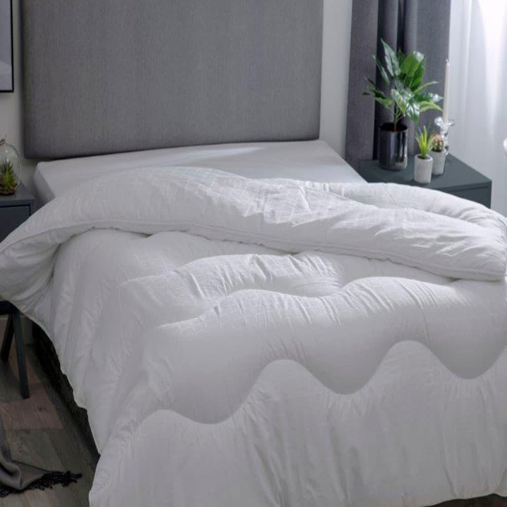 Belledorm Hotel Suite 13.5 Tog Filled Duvet