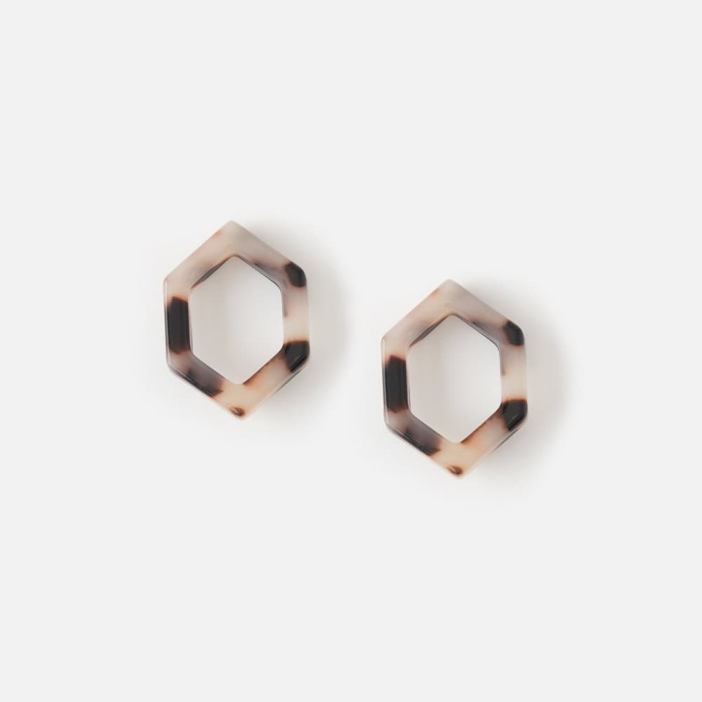 Brune resin stud øredobber