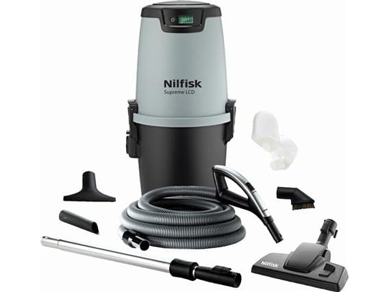 Centralstøvsuger Nilfisk Alt-i-1 LCD Wireless+, pakkeløsning med Supreme LCD maskine, slangesæt 9 m Wireless+ samt rør og fittings.
