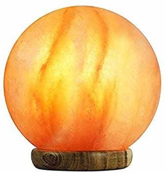 Himalaya Saltkristall Lampa sprider mysljus