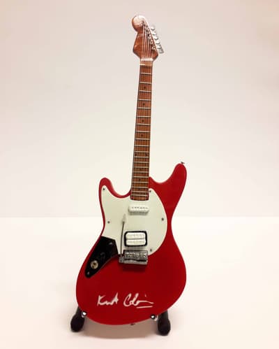 Mini guitar: Nirvana - Kurt Cobain - Fender Mustang Red