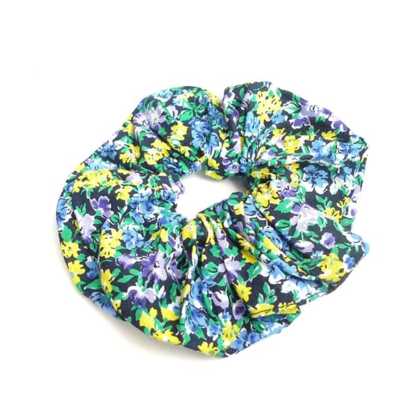 Stor Blommig Scrunchie