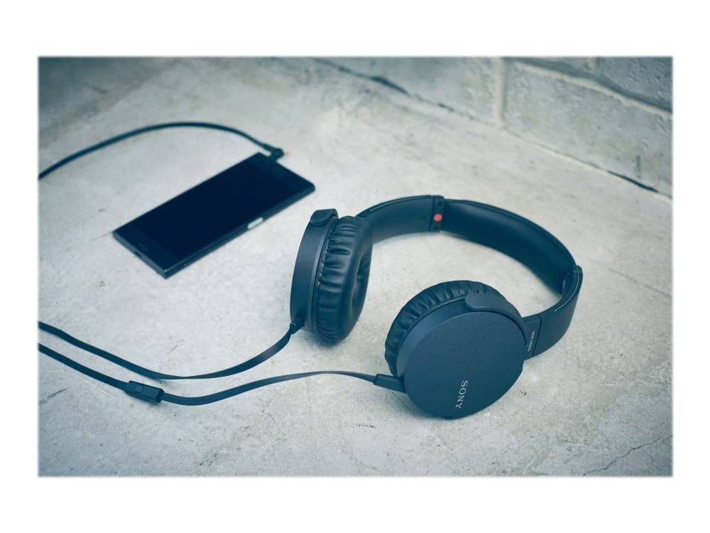 Sony MDR-XB550AP - Hörlurar med mikrofon - på örat - kabelansluten - 3,5 mm kontakt - svart