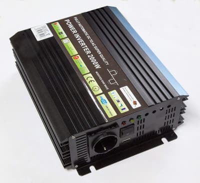 Aurinkopaneeli Invertteri 2000W 12/220V MS