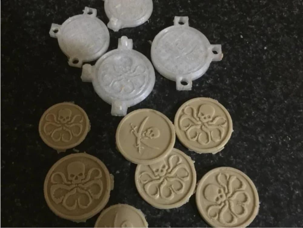 Color: Random) (XL) Shape pirate coin / pirate amulet 2pack