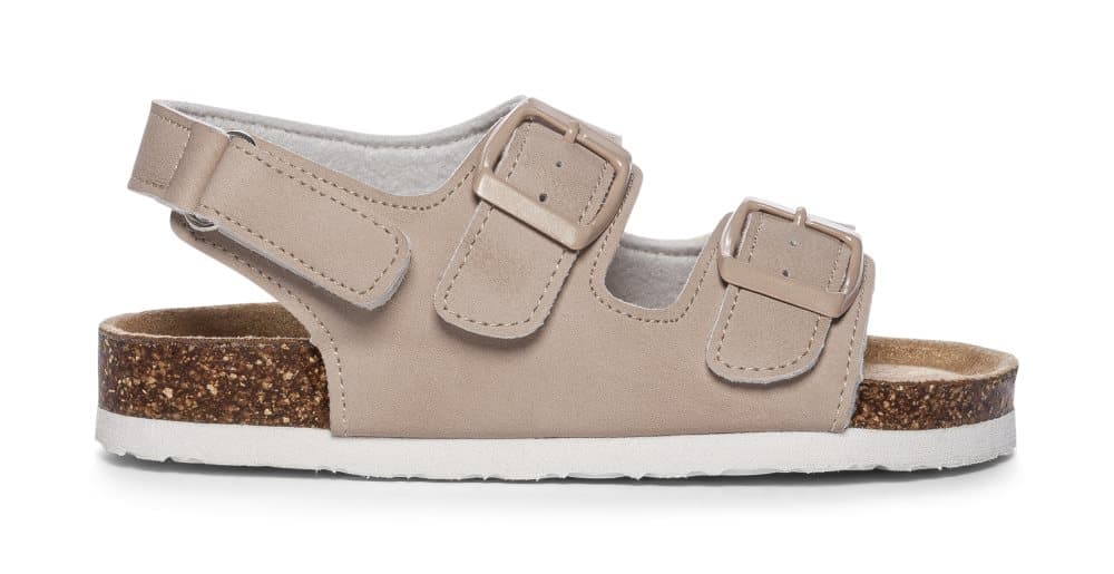 Ake sandaler