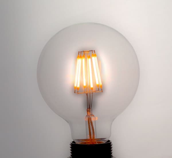 LED 95X, 140-8W-860 L säljes i 10 pack, filamentlampa