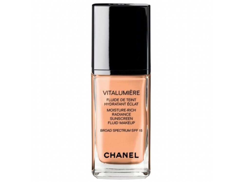 Chanel Vitalumiere Satin Smoothing Fluid SPF15 - Dame - 30 ml #25 Petale