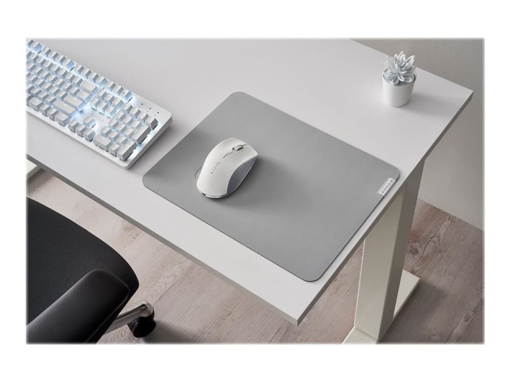 Razer Pro Click - Mus - høyrehendt - optisk - 8 knapper - trådløs, kablet - Bluetooth, 2.4 GHz - hvit