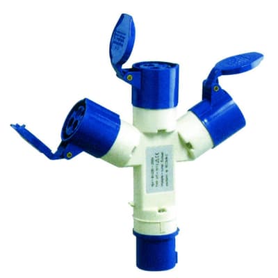 W4 Mains 16A 3-Way Splitter