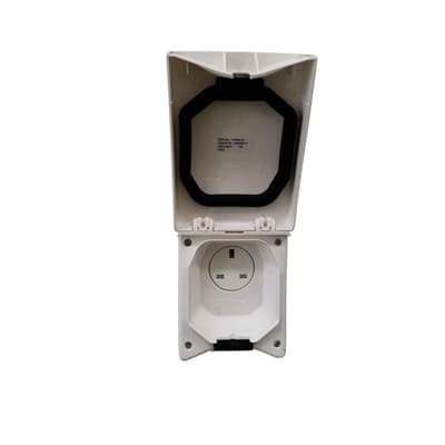 Truma 230v Mains Outlet Fitting (UK Plug)