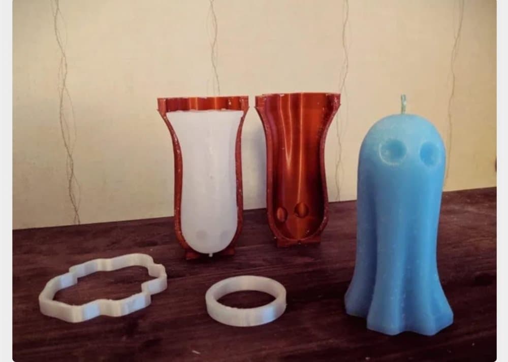 Medium, Pavel the ghost Form / Mold Random väri