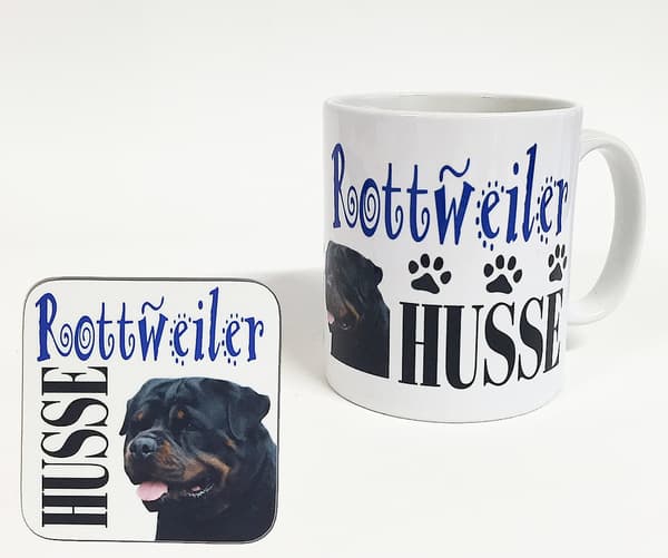 Mugg + Underlägg med tryck Rottweiler husse hund design