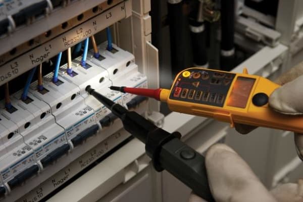 Fluke T150/VDE, LCD, batterier, AAA, 260 mm, 70 mm, 38 mm