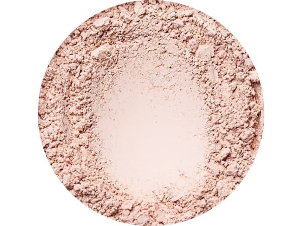 Annabelle Minerals Natural Light illuminating mineral foundation 4g