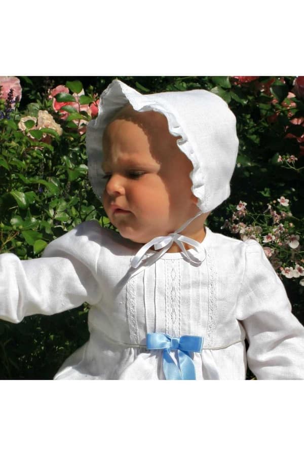 Christening gown - Grace of Sweden - White with long sleeve and bonnet. 10 bows options