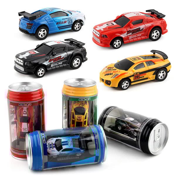 Mini kauko-ohjattava auto juomatölkissä