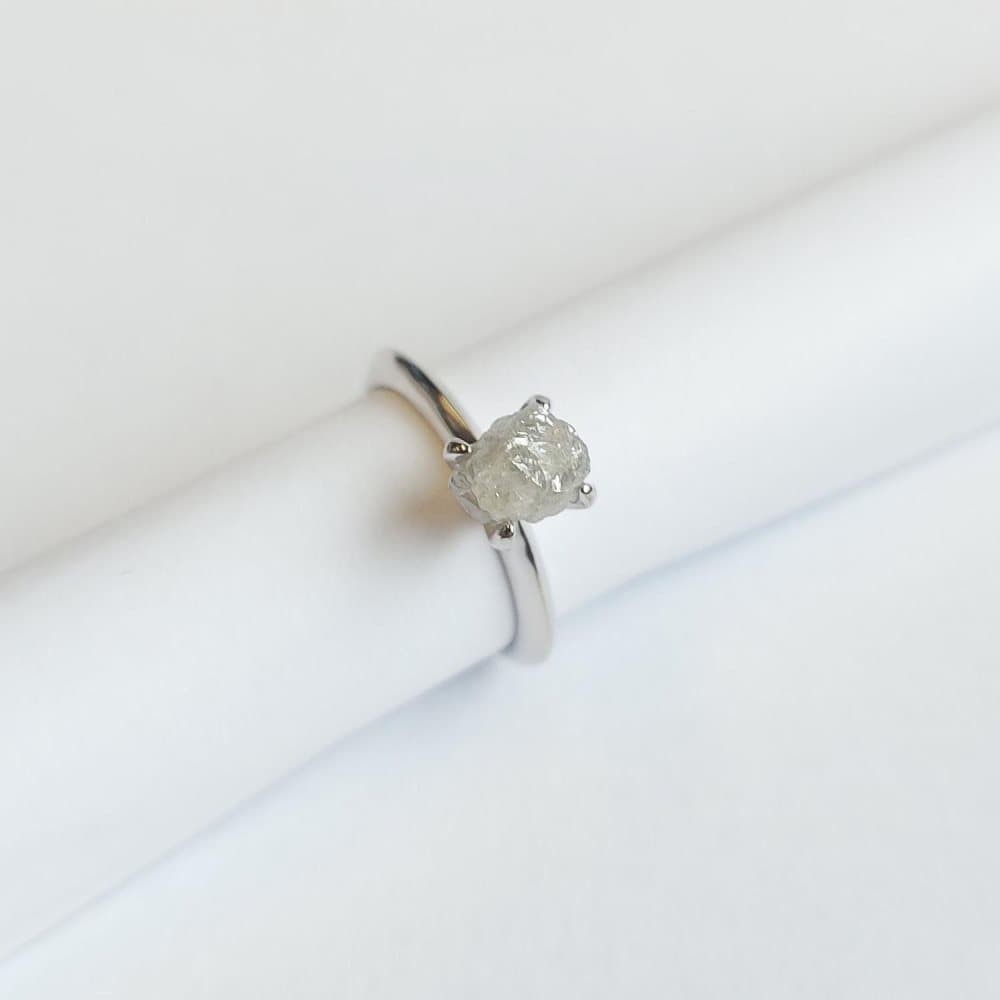 Beckasin Ring set in Silver with Natural Rough Diamond 2 ct. Size 16 mm.