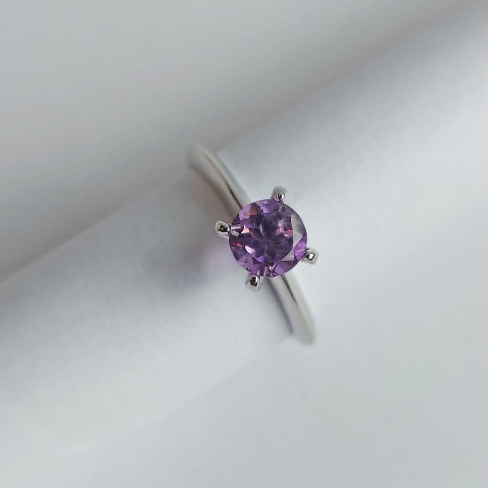 Beckasin Ring set in Silver with round cut Amethyst. Size 19 mm.