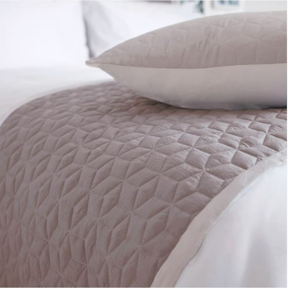 Belledorm Panama Quilted Bed Runner