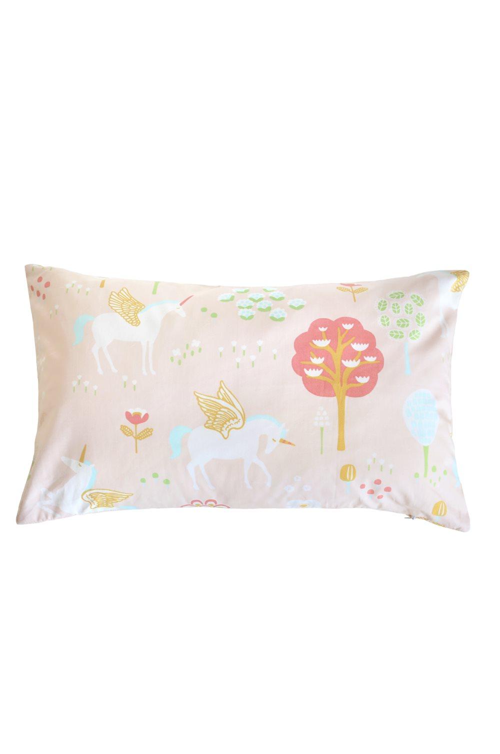 Majvillan True Unicorns Kuddfodral Ekologisk Bomull 30x50 cm Rosa
