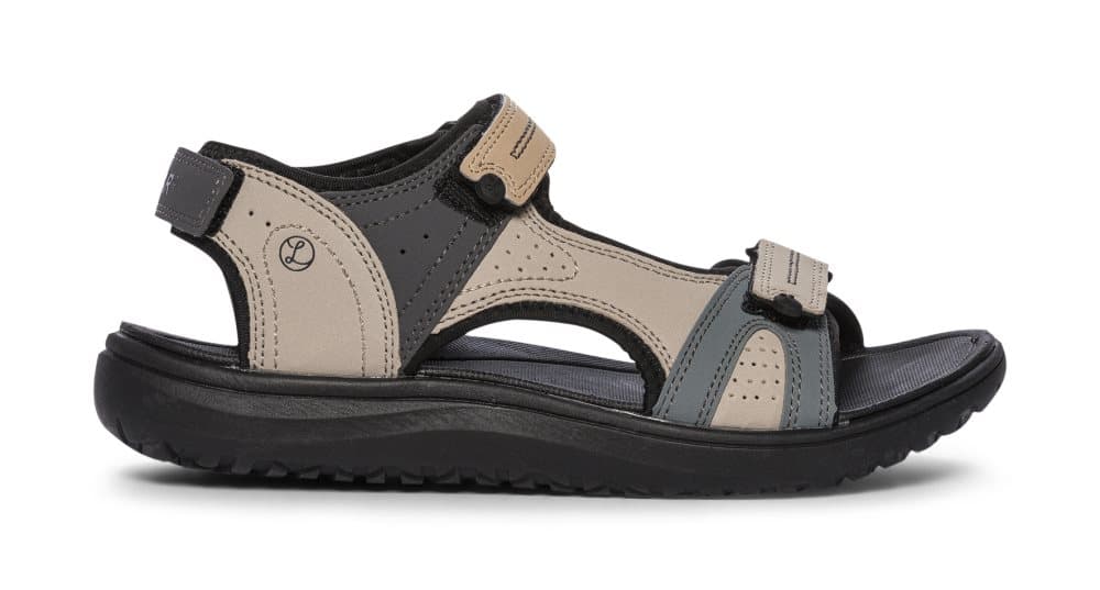 August sandaler