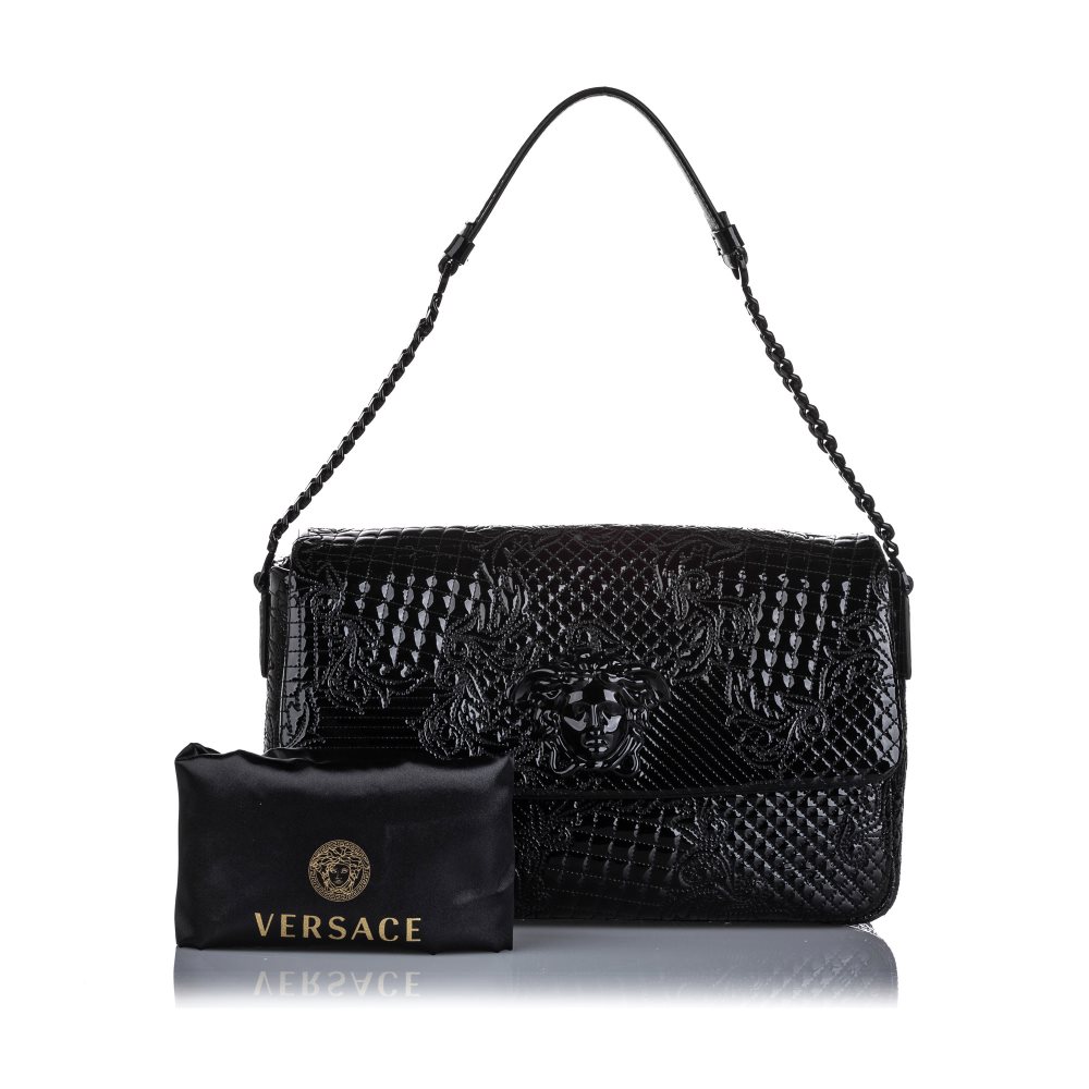 Brukt Versace Vanitas Medusa Patent Leather Shoulder Bag VERSACE veske bag dame accessories, sammenlign priser og