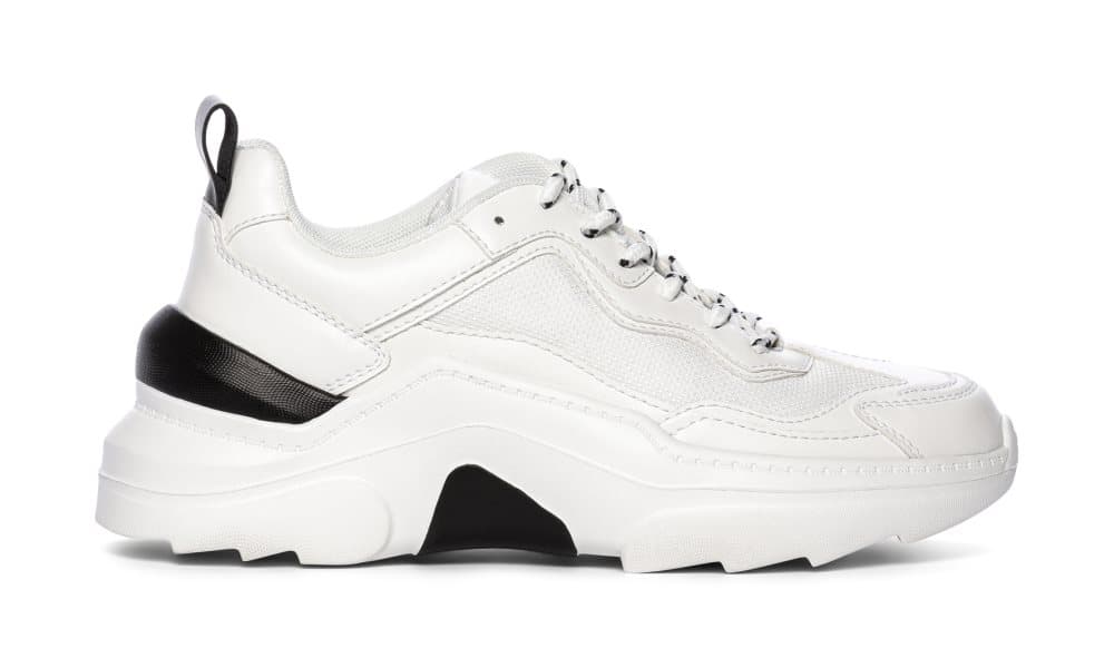 VOX Sneakers