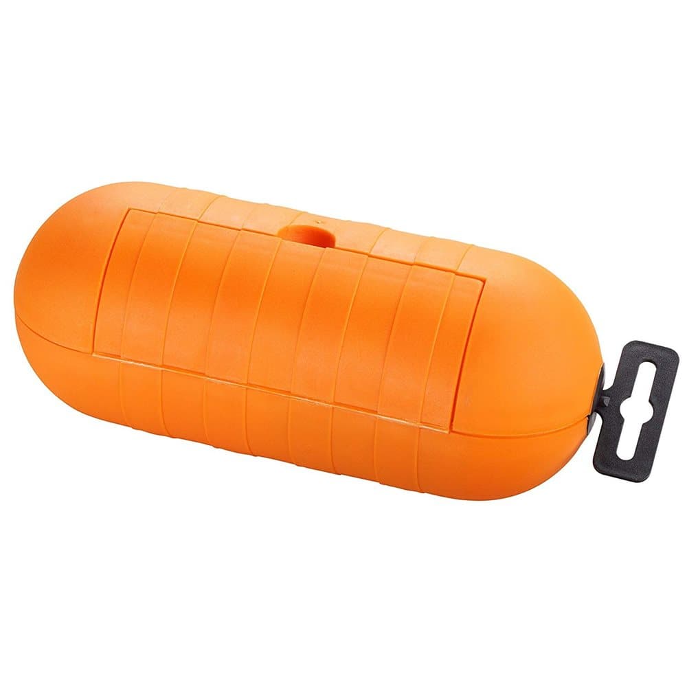 Masterplug Splashproof Plug & One Gang Socket Cover