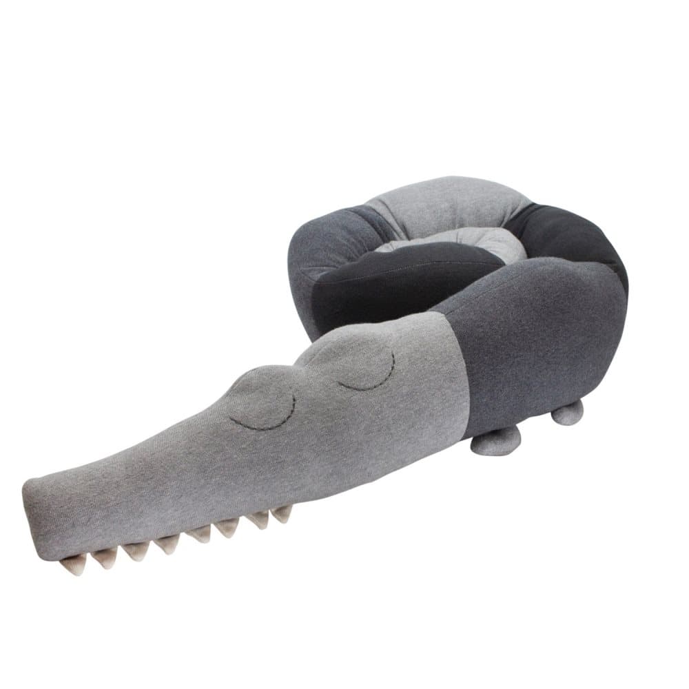 sebra, Knitted cushion Sleepy Croc storm grey