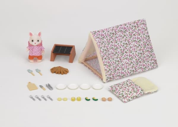 Sylvanian Families Seaside Camping Set