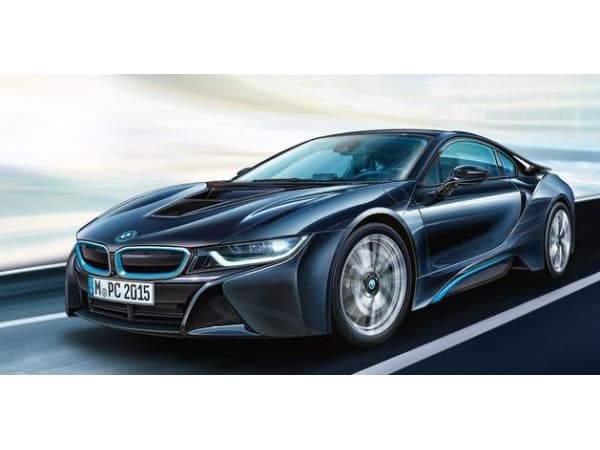 Revell Modellbausatz Auto 1:24 - BMW i8 im Maßstab 1:24, Level 4, originalgetreue Nachbildung mit vielen Details, 07008, 120 år