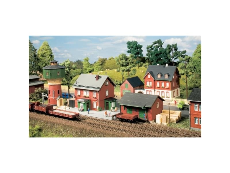 Auhagen 15304, Tågstation, Auhagen, Multifärg, TT (1:120), 900 g, Pojke/flicka