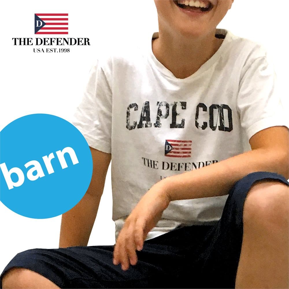 The Defender barn t-shirt
