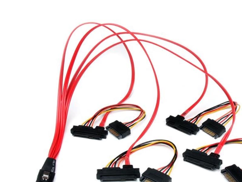 StarTech.com SAS808782P50, 0,5 m, 1 x SFF-8087, 4 x SATA, 4 x SFF-8482, Hankjønn/hunkjønn, Svart, Rød, 100 g