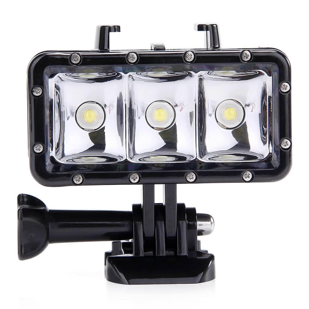 Vanntett LED-lampe for GoPro med SOS-funksjon