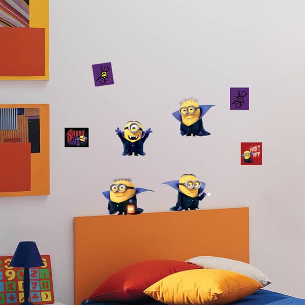 Minions går Dracula!, Wallsticker