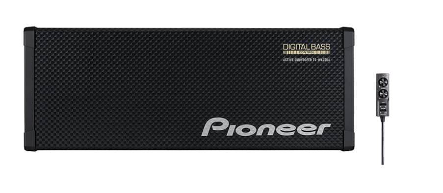 Pioneer - Platt hornlåda med klass-D teknik.